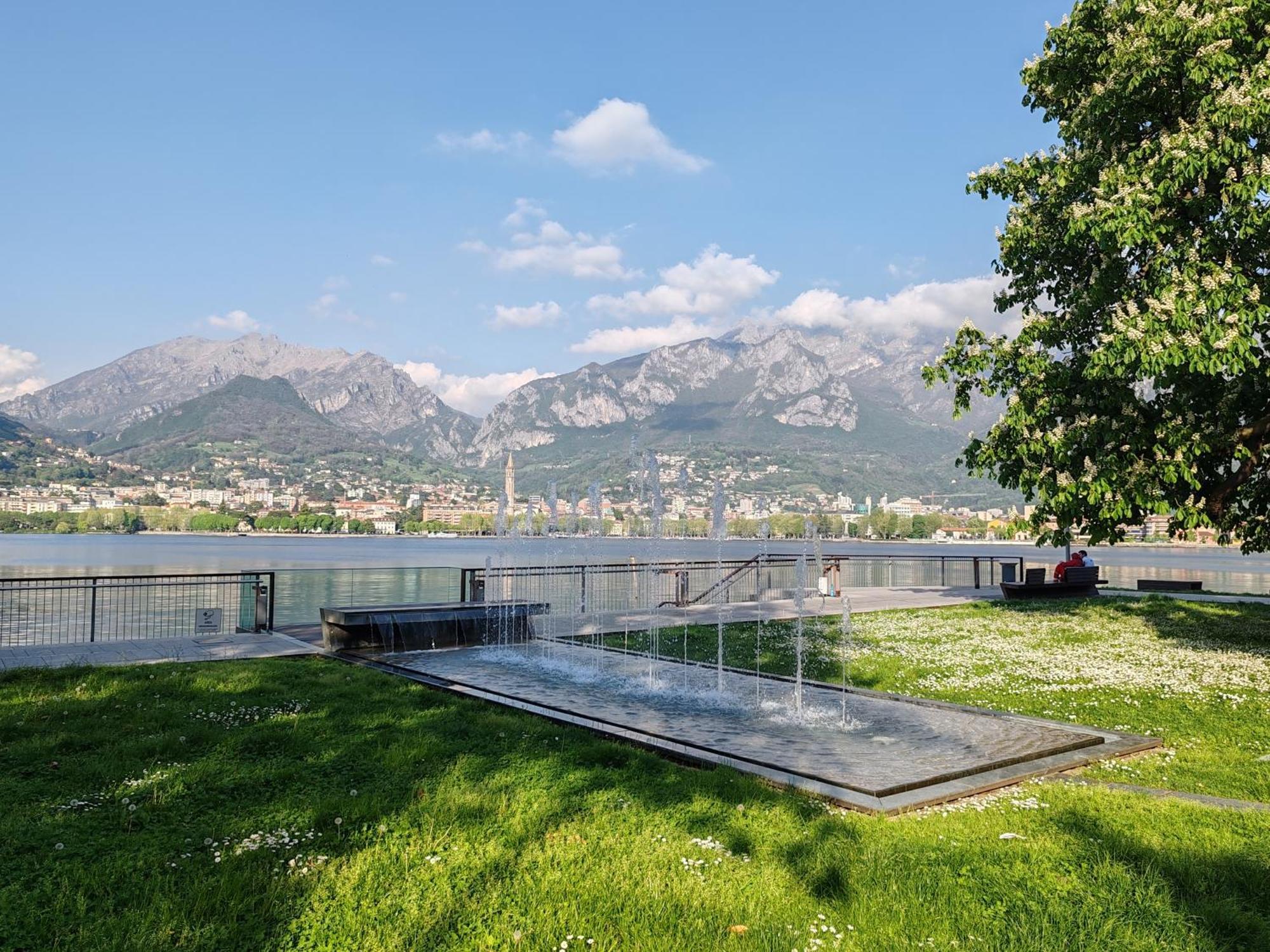 Silla House - A Due Passi Dal Lago Мальграте Экстерьер фото